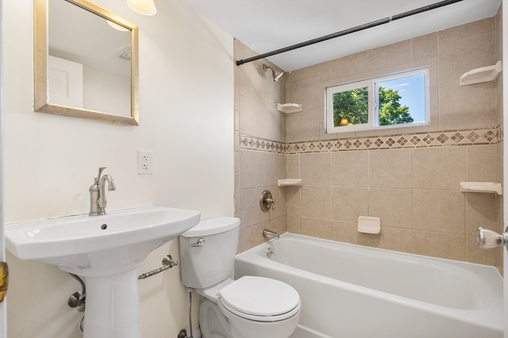 68 Pleasant View Ave