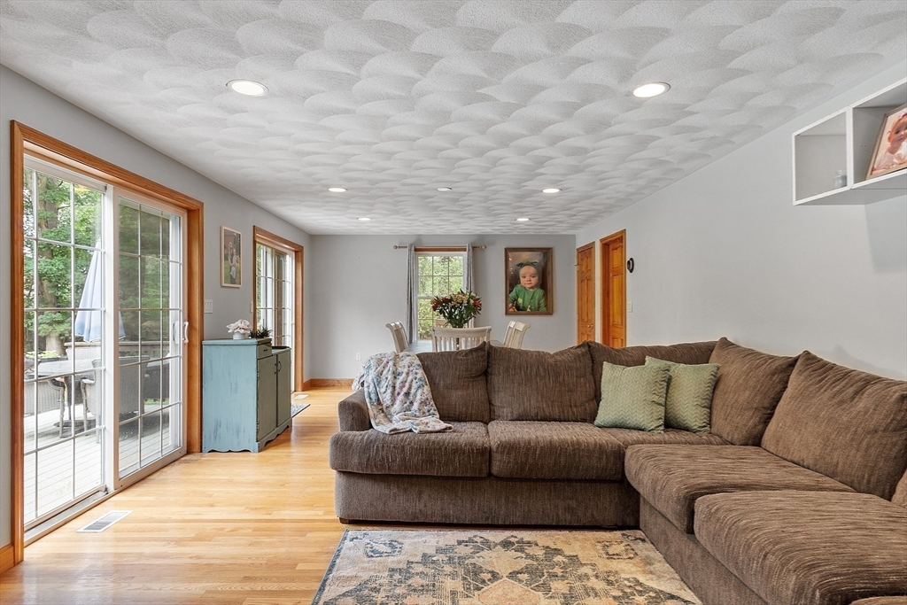 93 Shawsheen Road