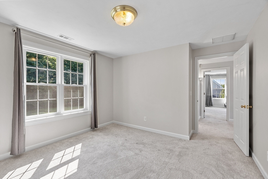 18 Sycamore Rd