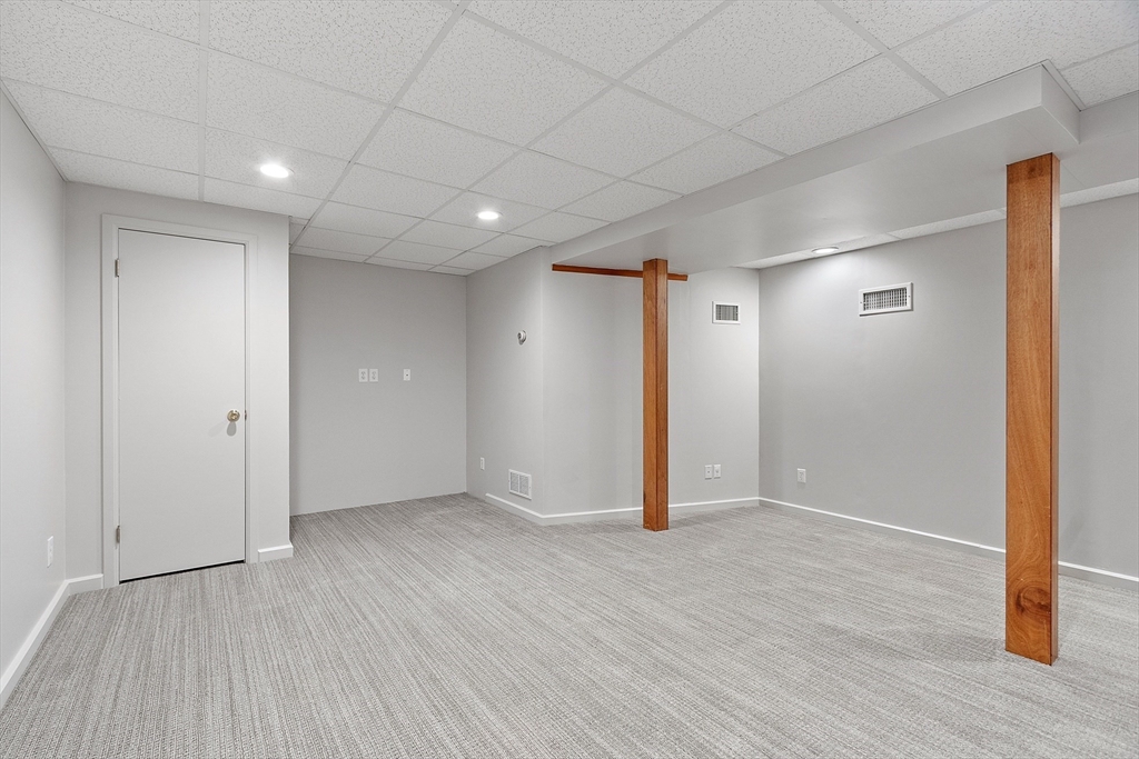 18 Sycamore Rd