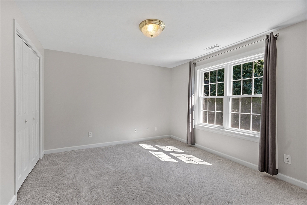 18 Sycamore Rd