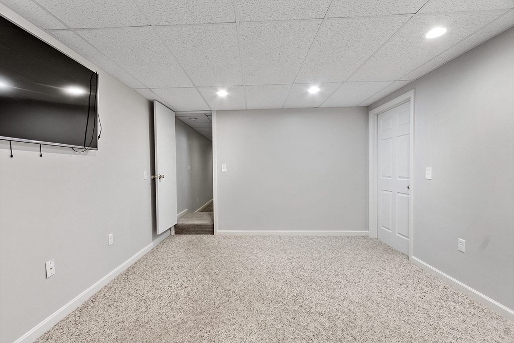 18 Sycamore Rd