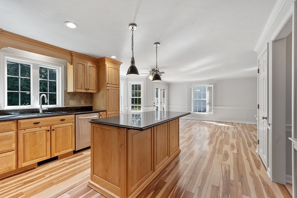 18 Sycamore Rd