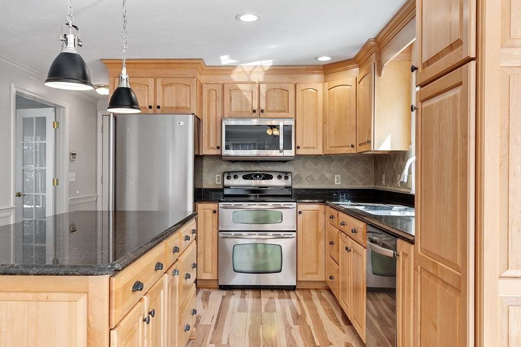 18 Sycamore Rd