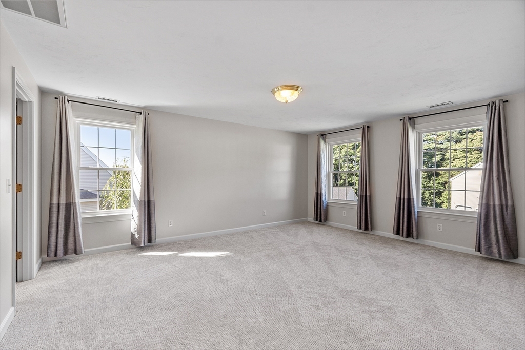 18 Sycamore Rd
