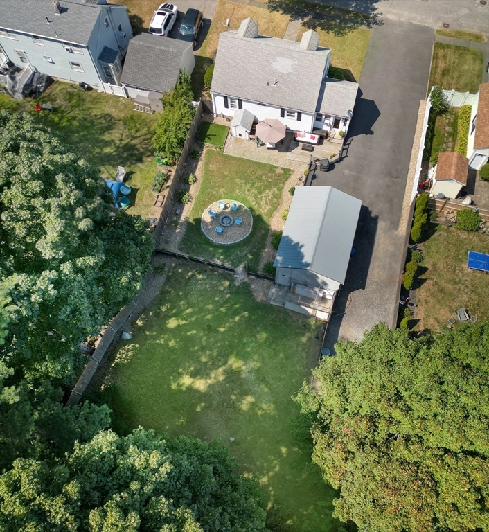 7 Lexington Dr