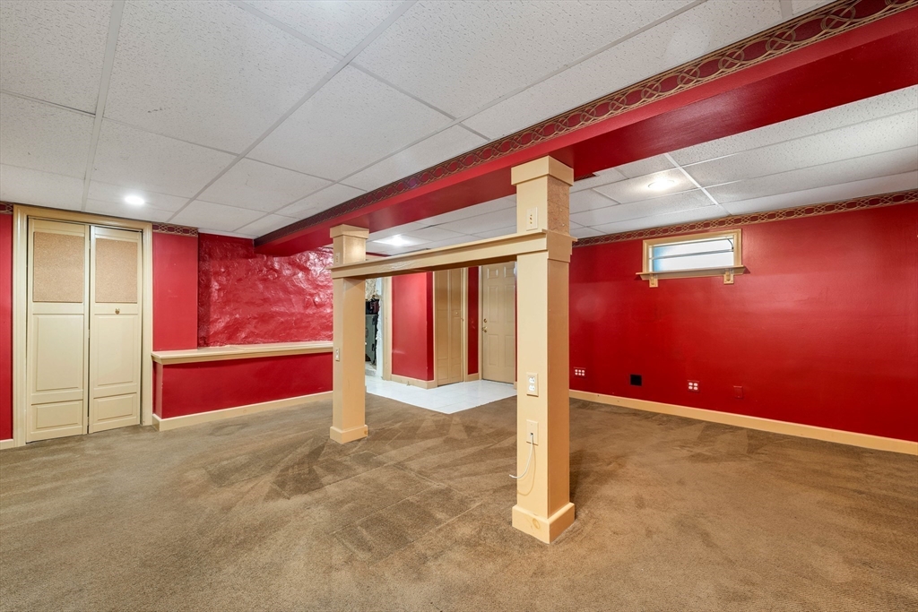 48 Hartford Ave
