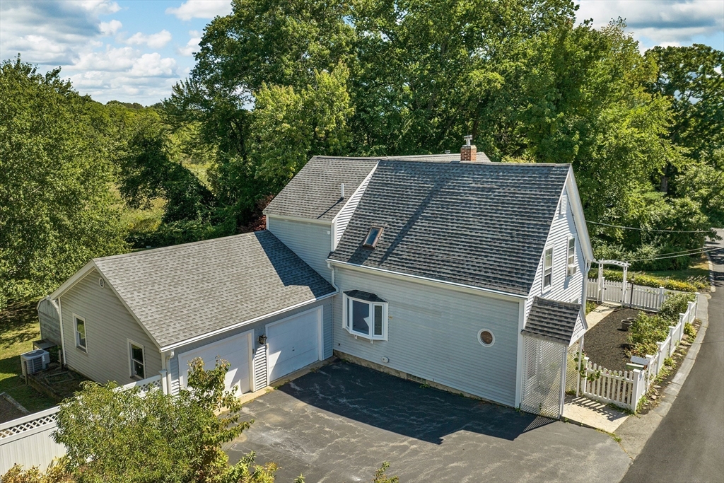 48 Hartford Ave
