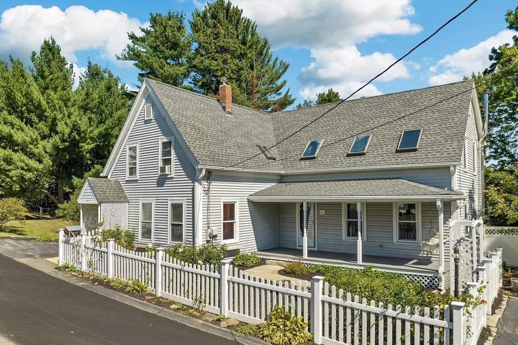 48 Hartford Ave