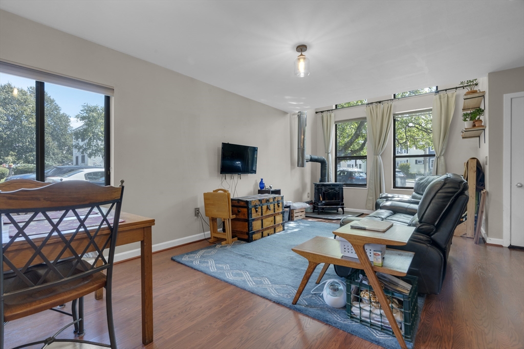 127 Governor Winthrop Rd # 127
