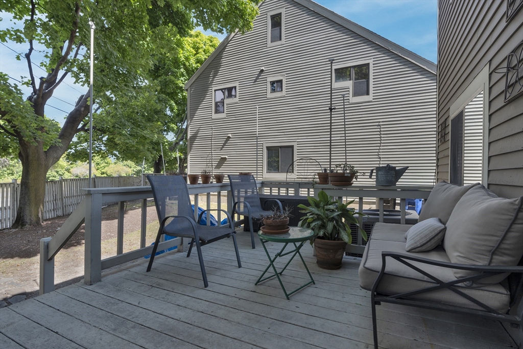 127 Governor Winthrop Rd # 127