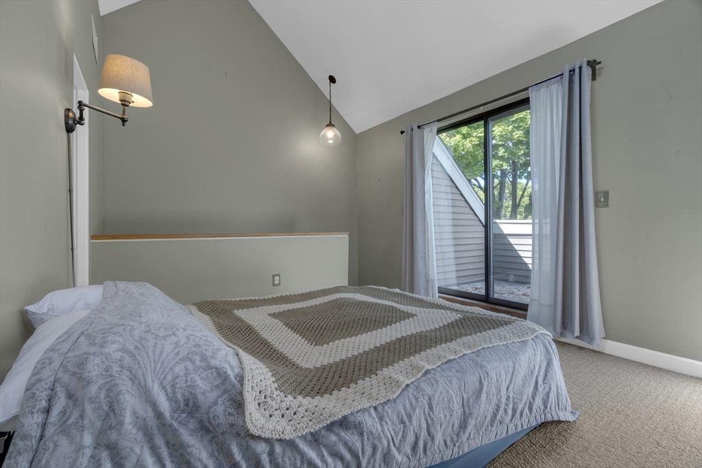 127 Governor Winthrop Rd # 127