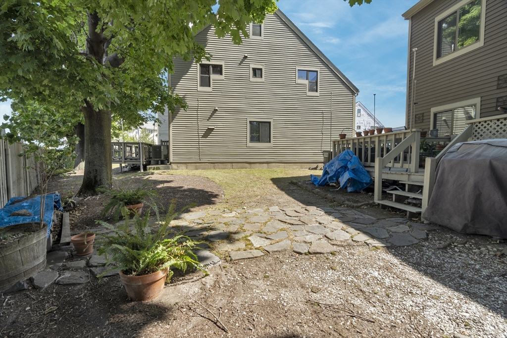 127 Governor Winthrop Rd # 127