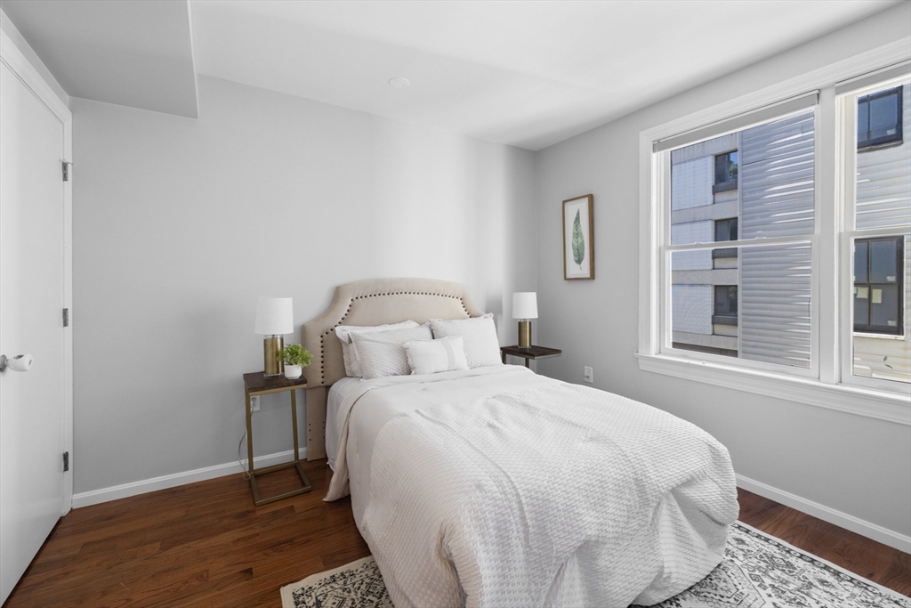 4 Centre St # 4