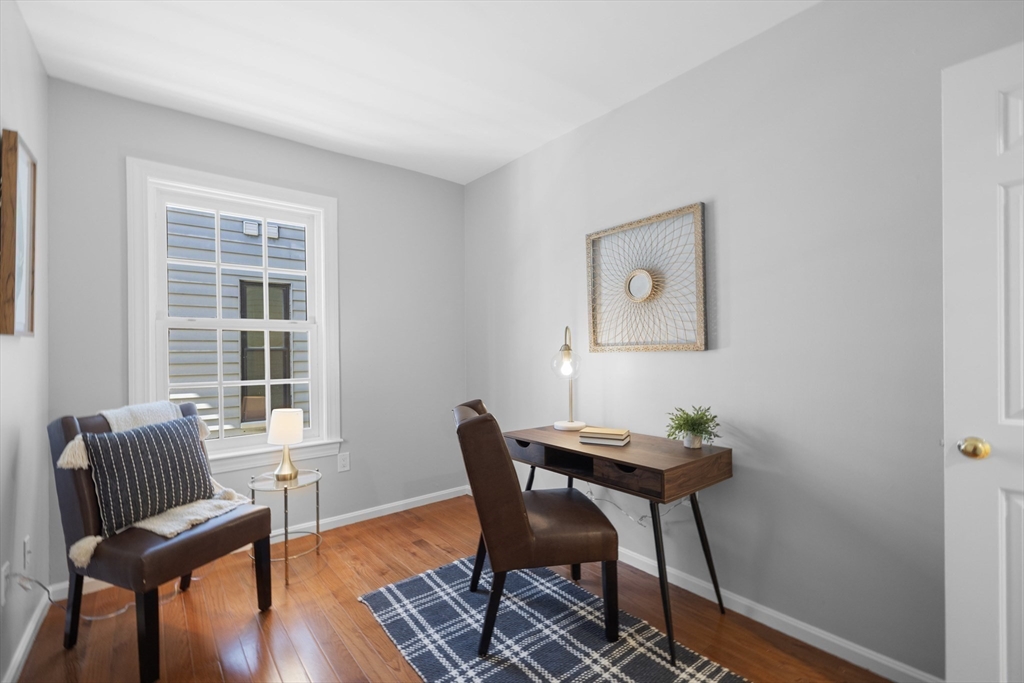 4 Centre St # 4