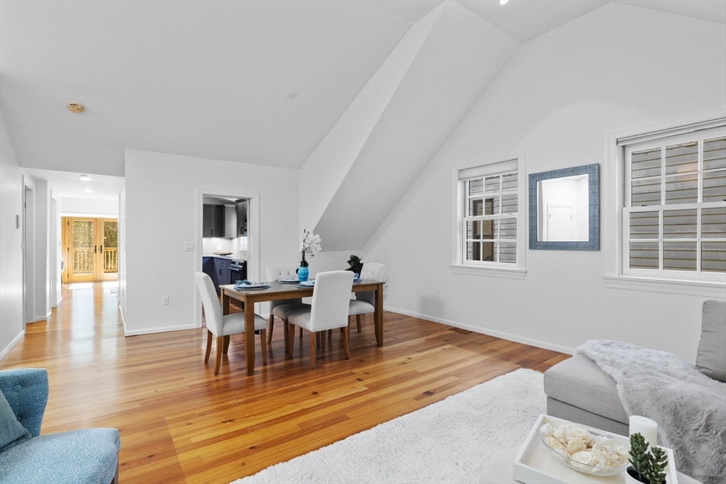4 Centre St # 4