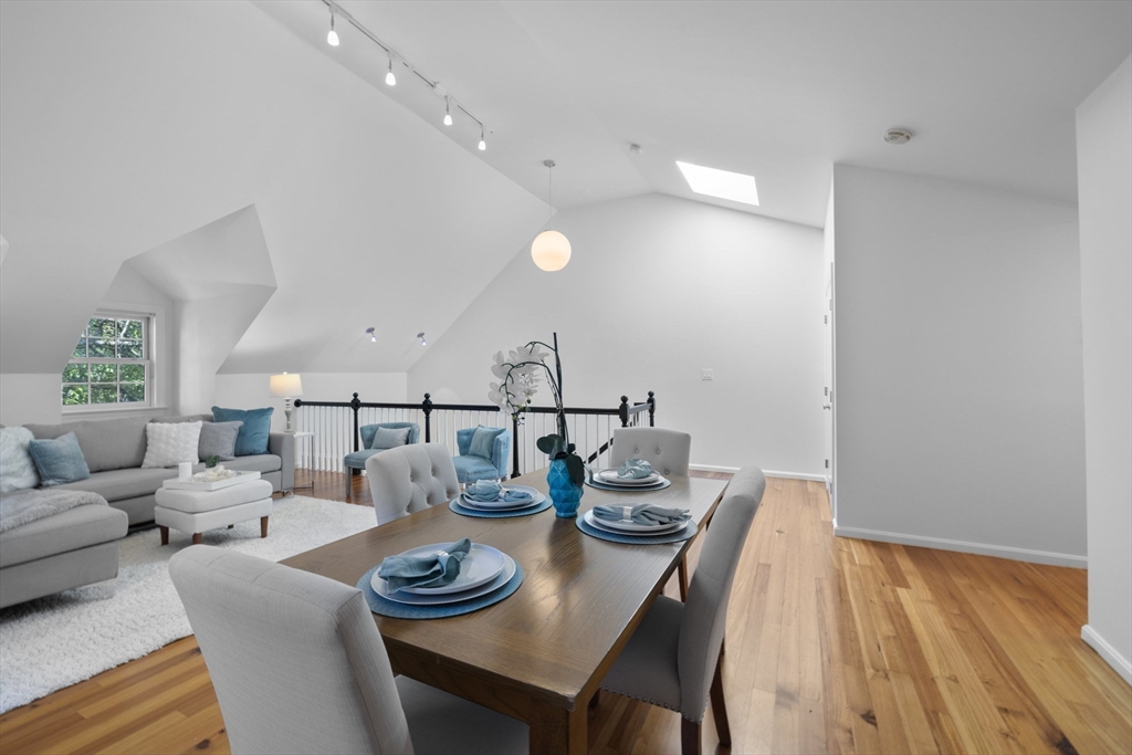 4 Centre St # 4