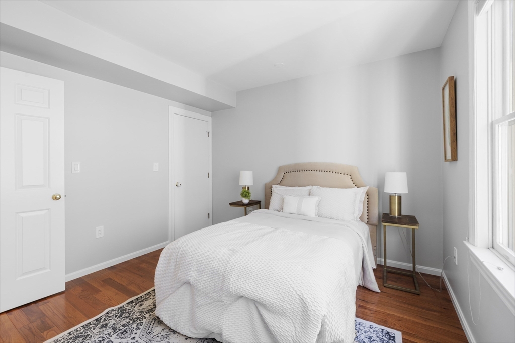 4 Centre St # 4