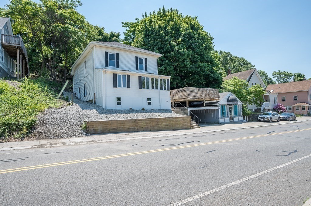 592 Franklin St.