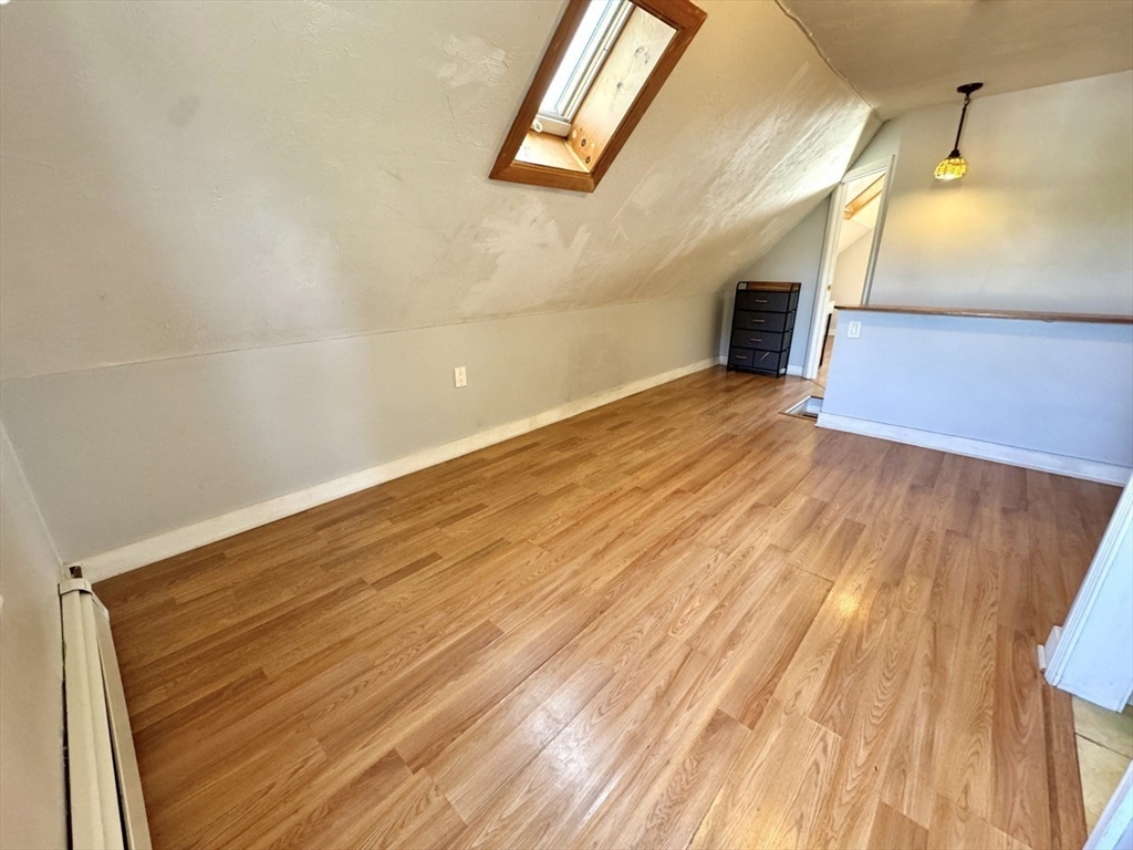 39 Montrose # 2C