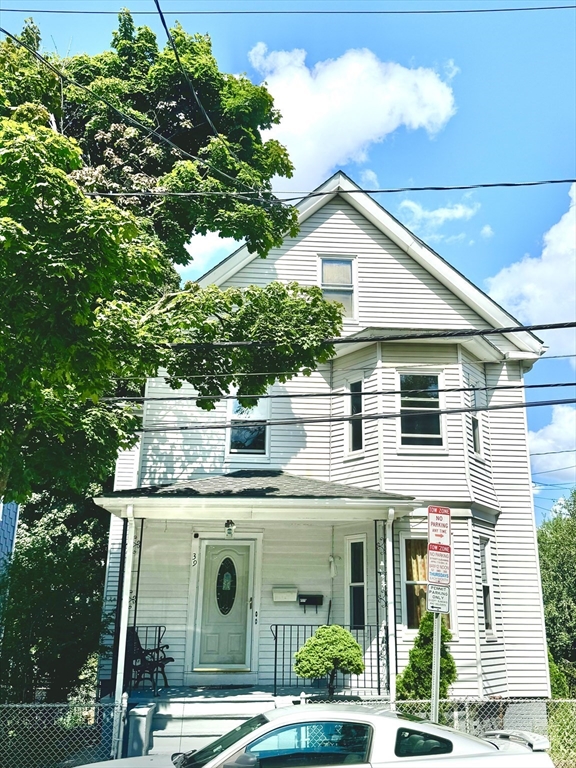 39 Montrose # 2C