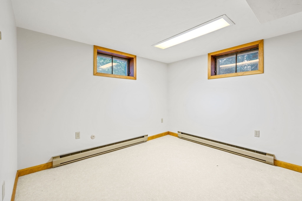 73 Hickory Rd