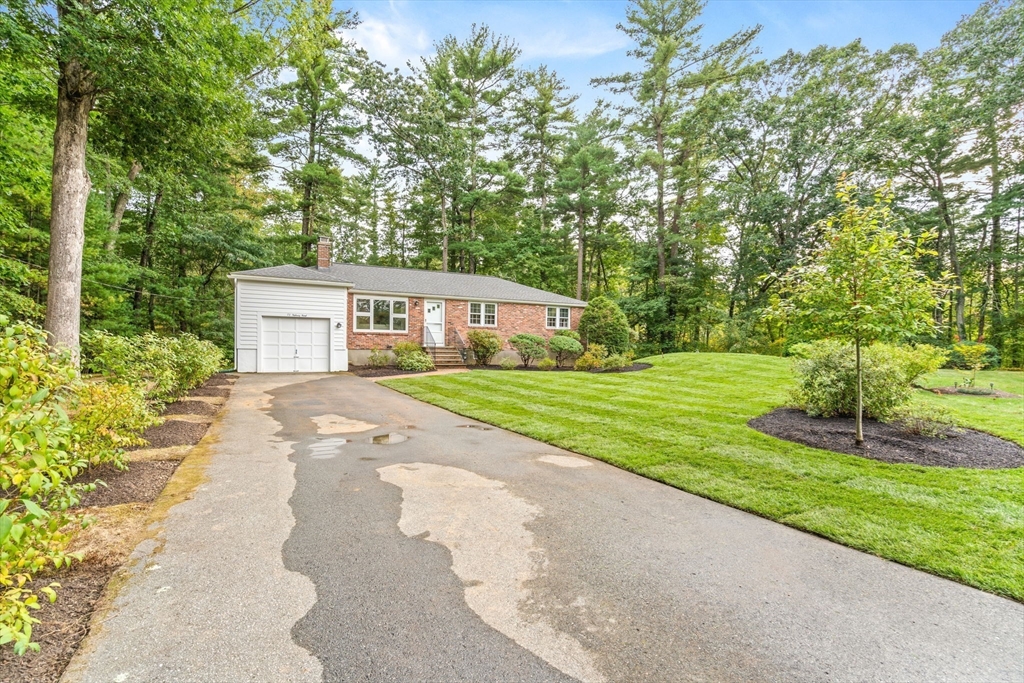 73 Hickory Rd