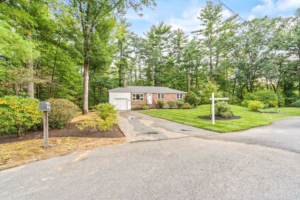73 Hickory Rd