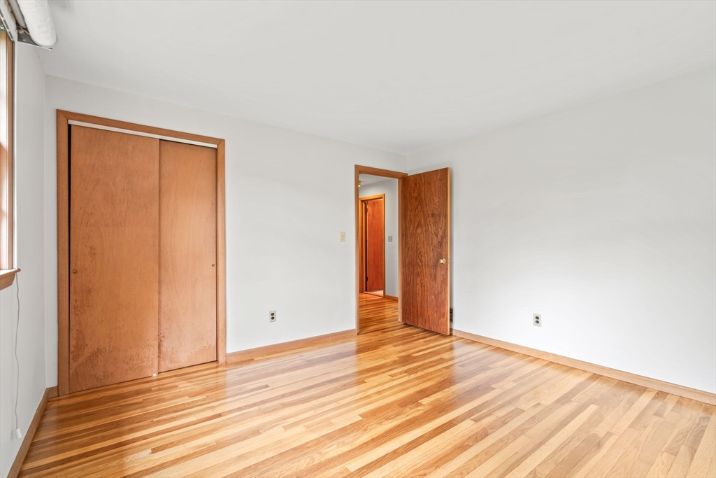 73 Hickory Rd