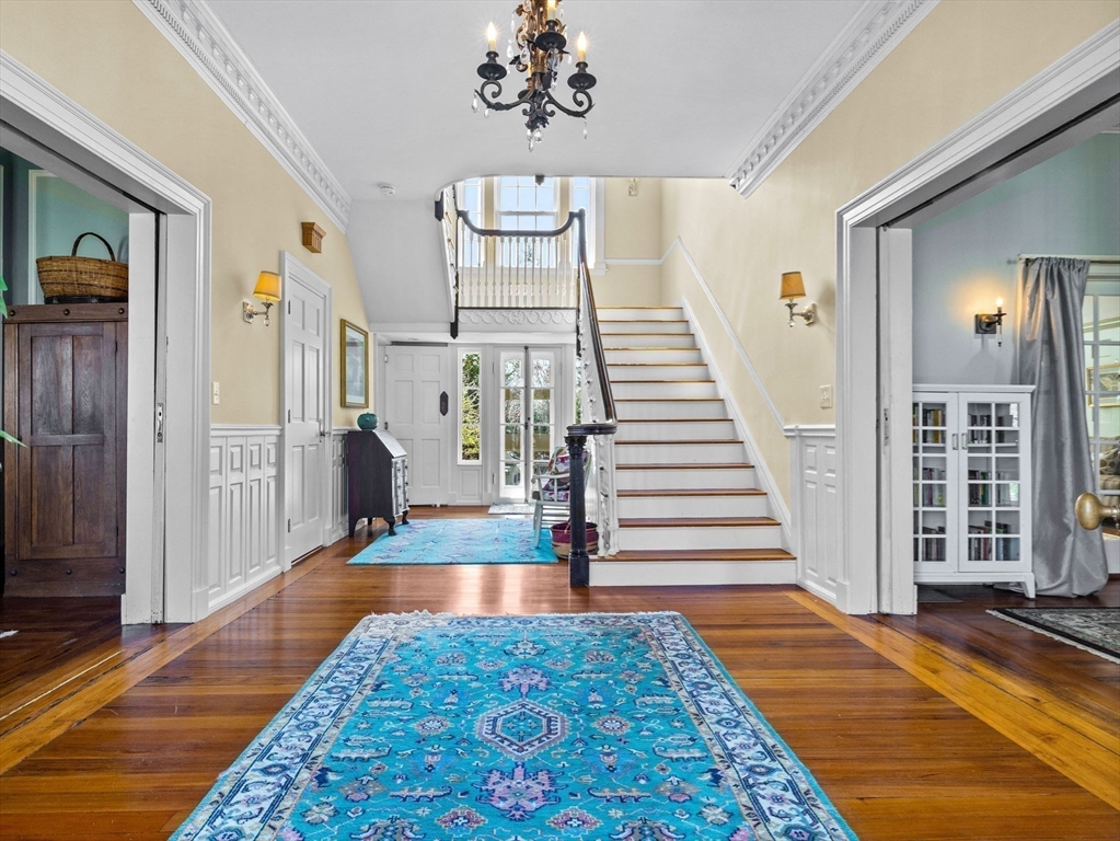 12 Rock Hill St