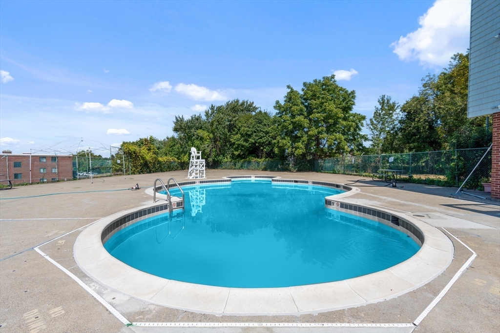 400 Governors Drive # 37