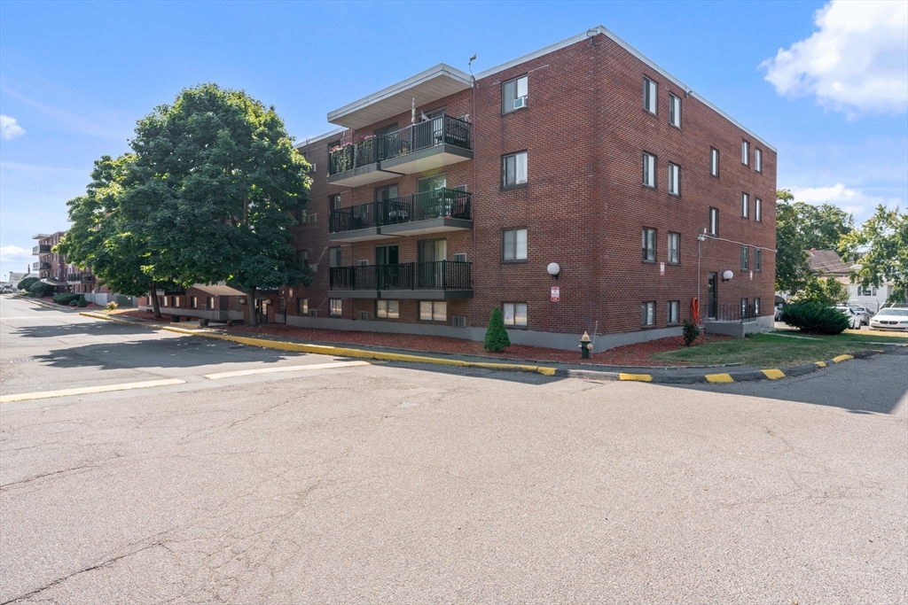 400 Governors Drive # 37