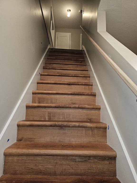 159 Elm St # 1