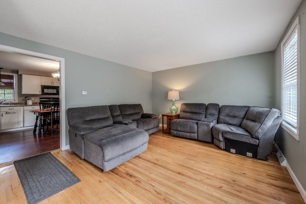 42 Turner Ave