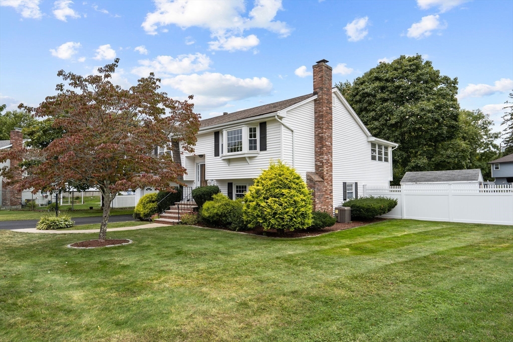 5 Brae Cir