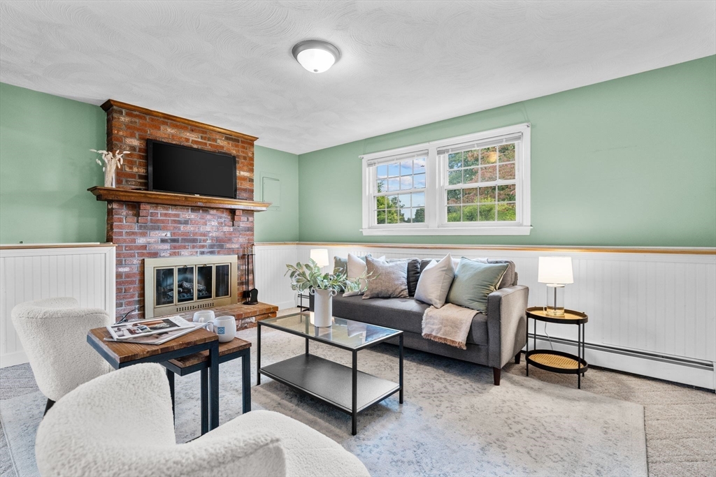 5 Brae Cir