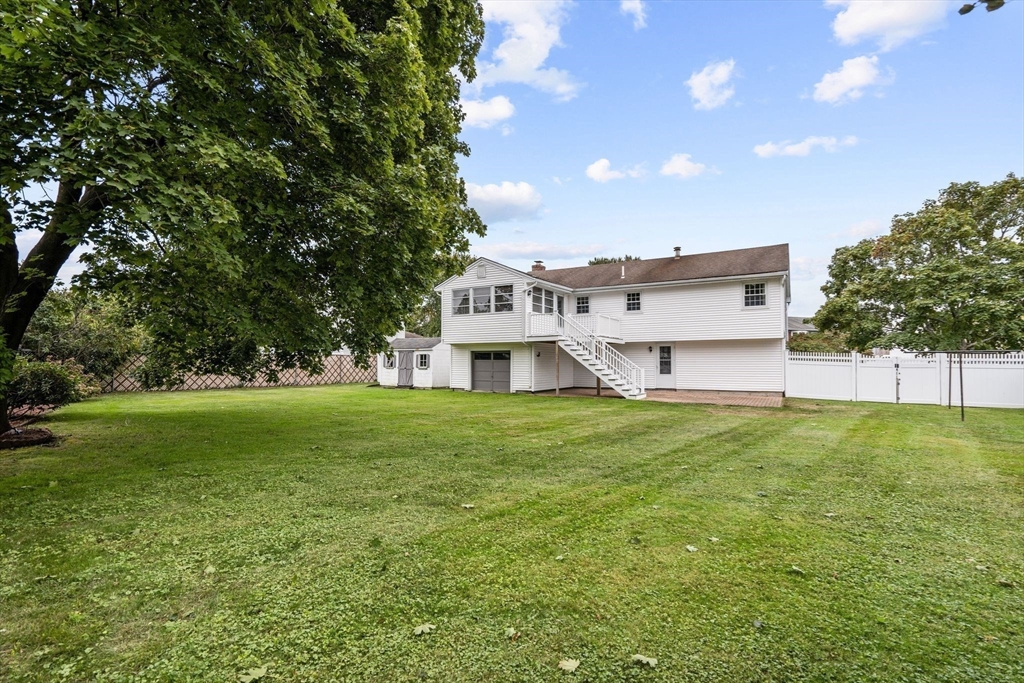 5 Brae Cir