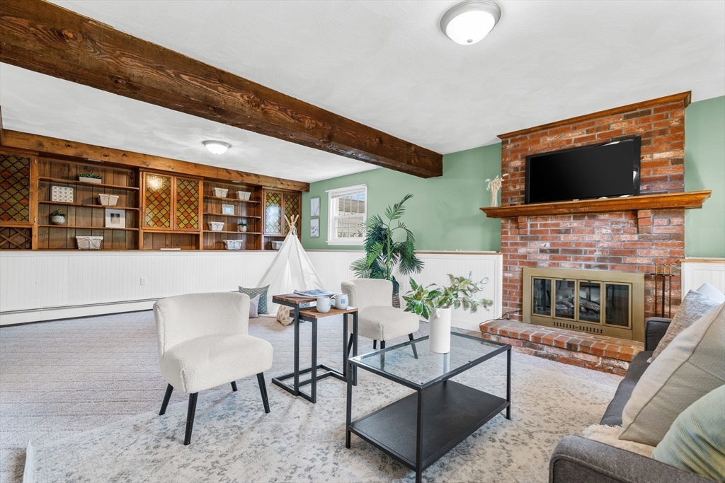 5 Brae Cir