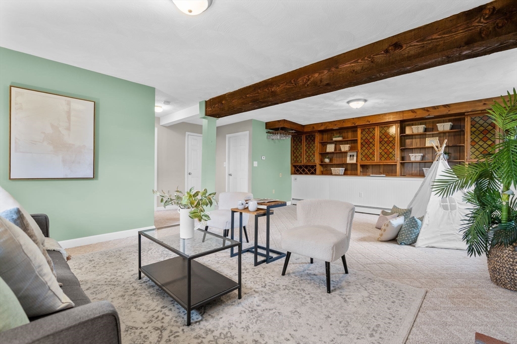 5 Brae Cir