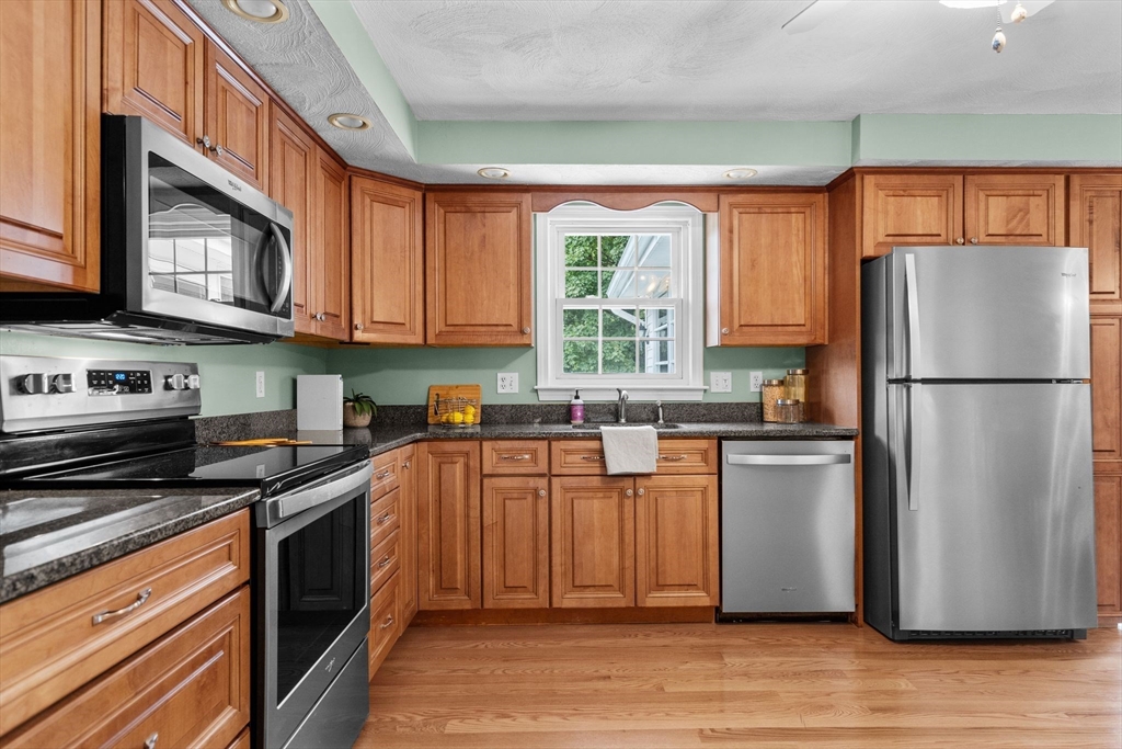 5 Brae Cir