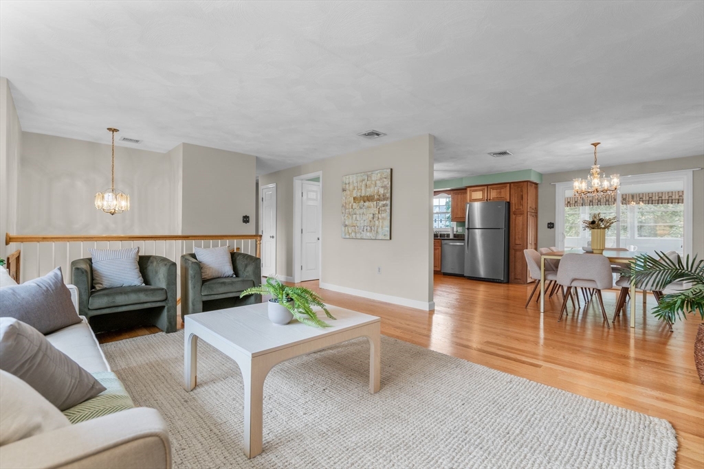 5 Brae Cir