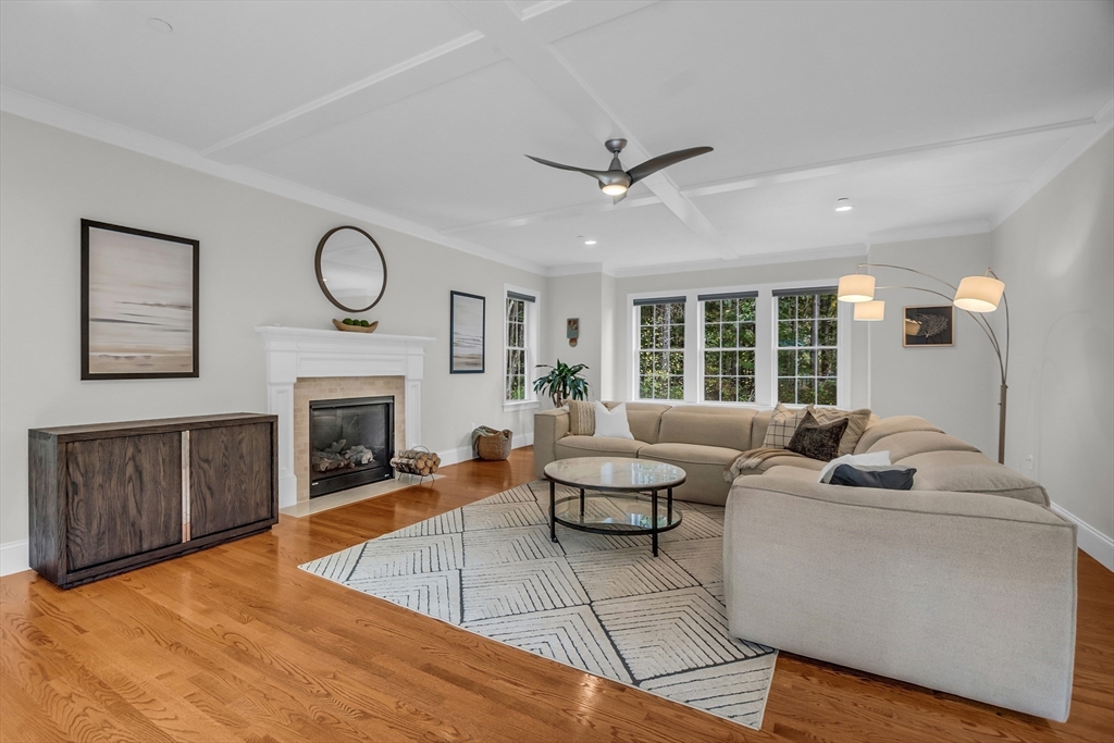 56 Houghton Farm Ln