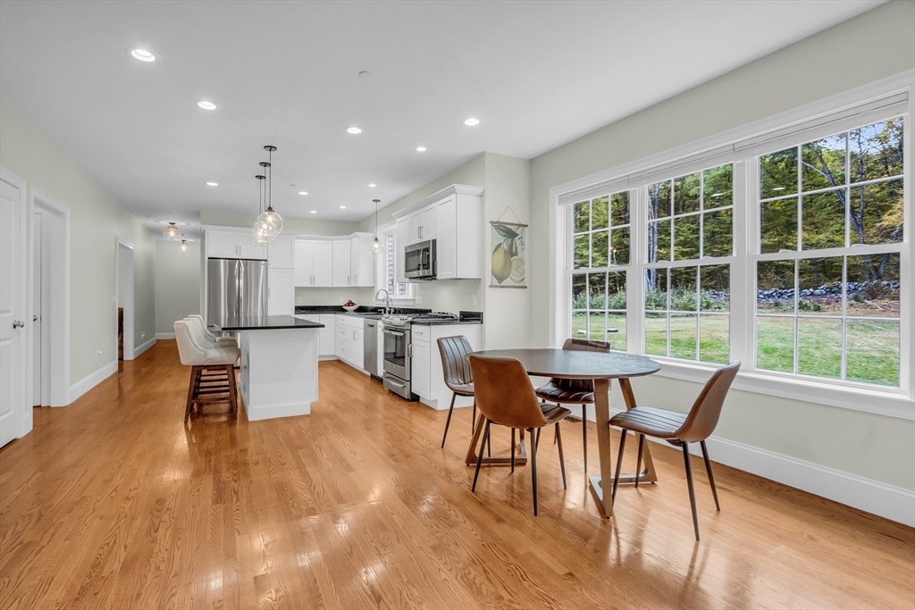 56 Houghton Farm Ln