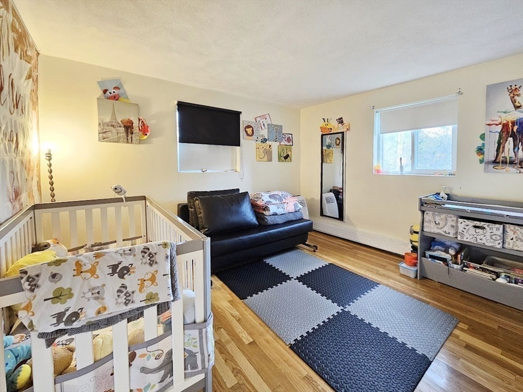 14 Byron Rd # 4