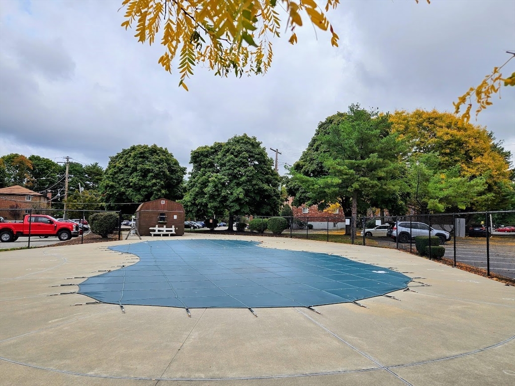 14 Byron Rd # 4