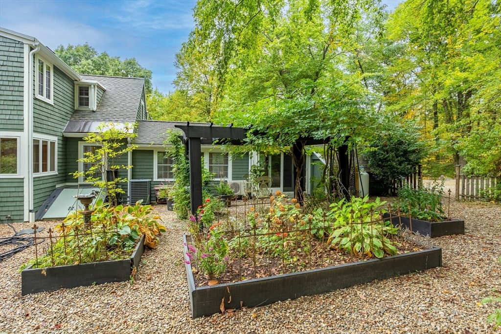 43 West Bare Hill Rd