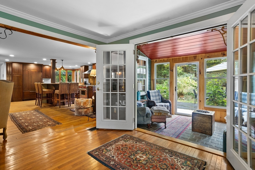 43 West Bare Hill Rd
