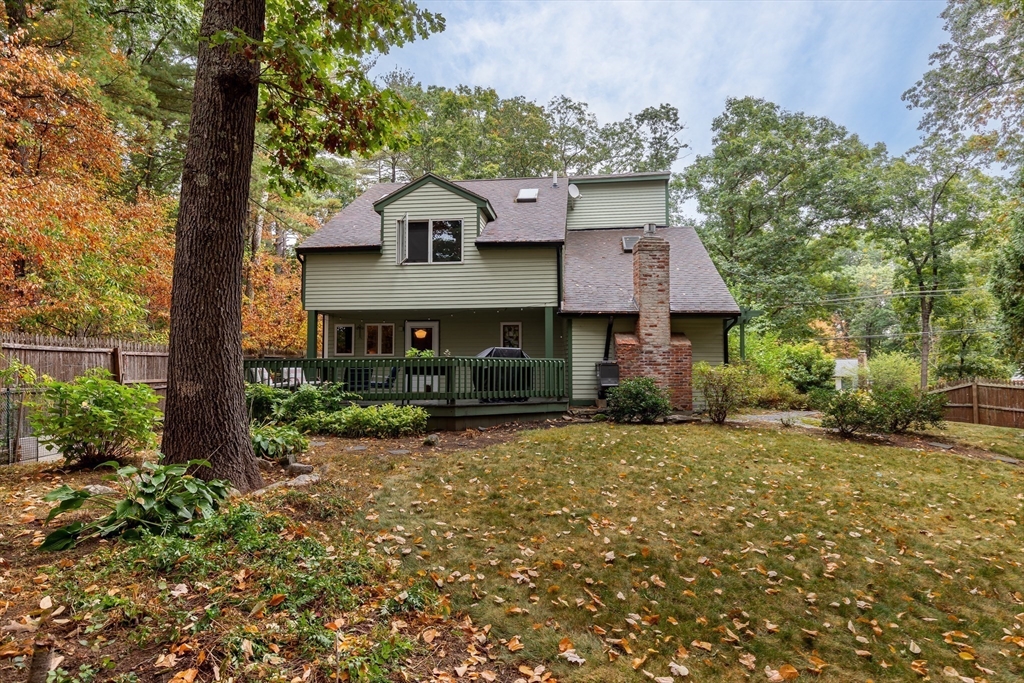 37 Shaker Ln