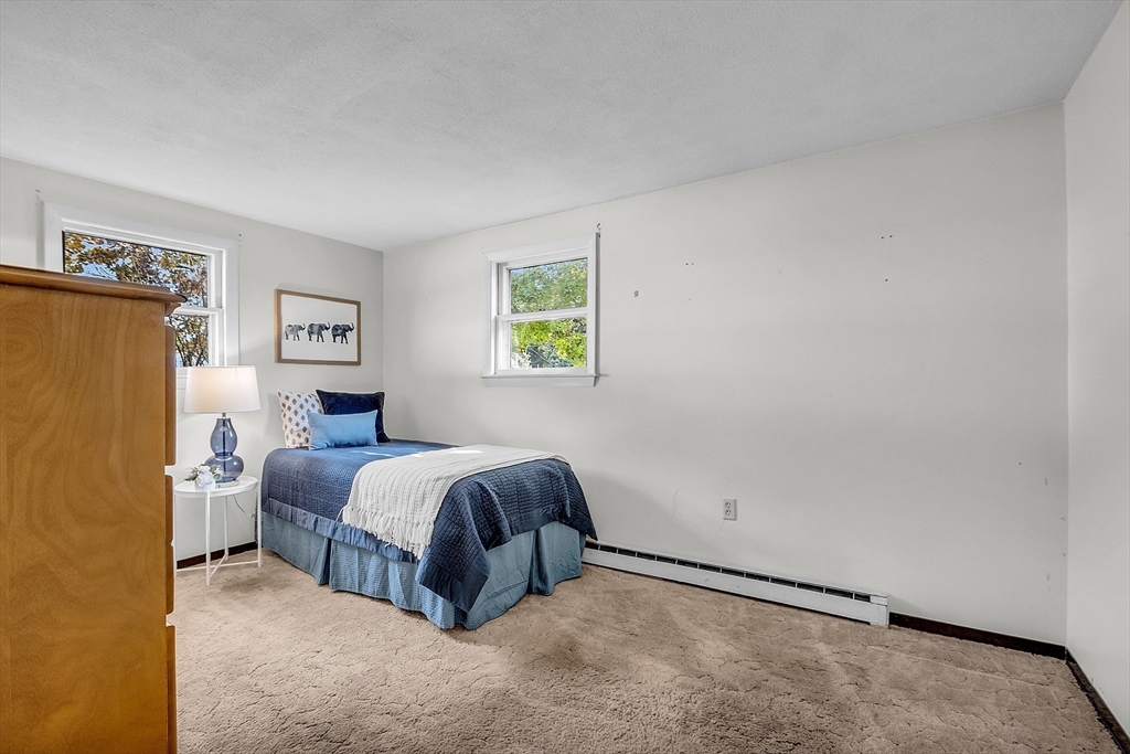 24 Candice St