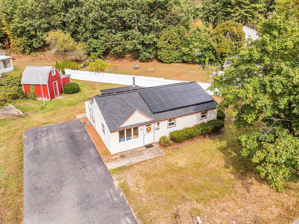 24 Candice St